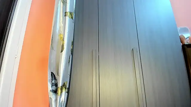 wanderlustxxx  online show from 11-06-25, 04:44