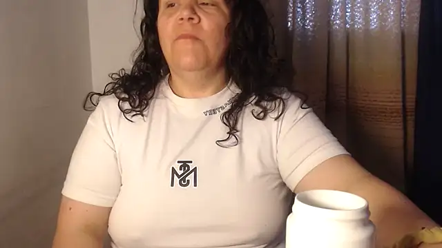 agathamiller01 online show from 04-30-26, 11:17