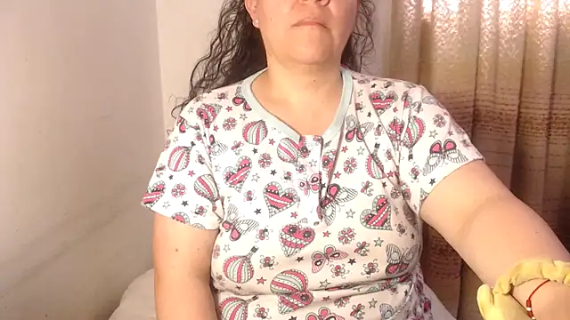 agathamiller01 online show from 04-16-26, 04:52