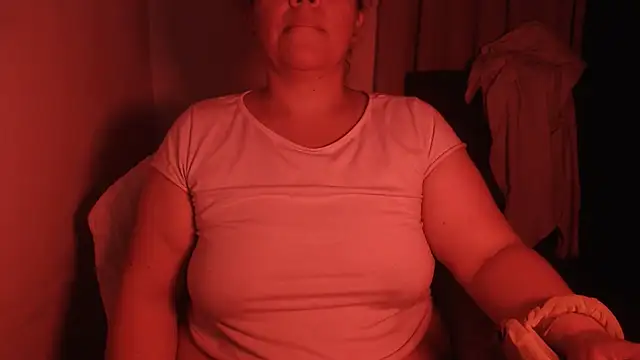 agathamiller01 online show from 11-28-25, 11:16