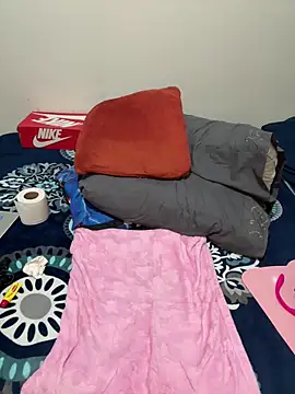 MileyGia online show from 02-03-26, 02:53