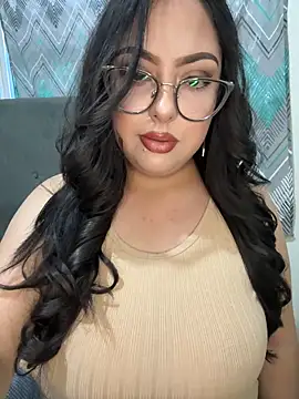 MileyGia online show from 03-06-26, 12:16