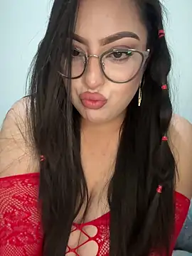 MileyGia online show from 04-07-26, 02:57