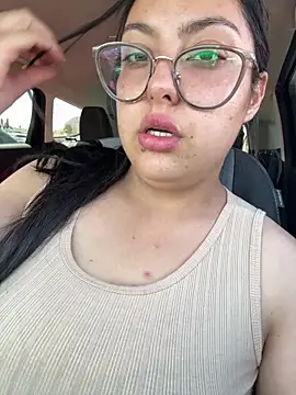 MileyGia online show from 03-19-26, 06:52