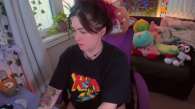 JennKenobi online show from 04-28-26, 12:42