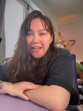 JennKenobi online show from 02-25-26, 03:01