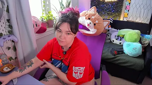 JennKenobi online show from 04-30-26, 02:24