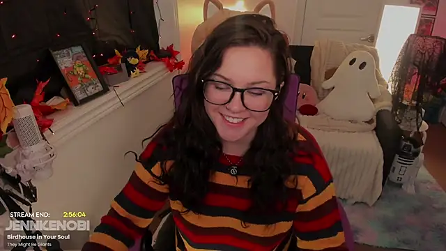 JennKenobi online show from 10-08-25, 04:08