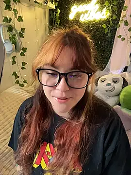 JennKenobi online show from 07-15-26, 03:19