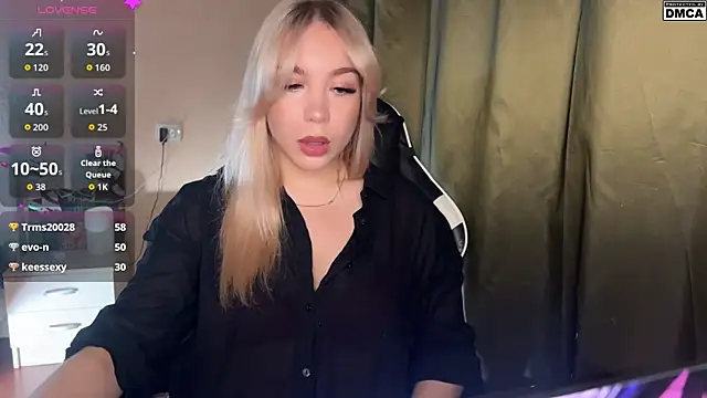 ariashaa online show from 11-15-25, 04:33