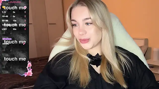 ariashaa online show from 10-26-25, 02:28