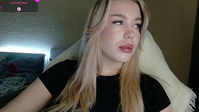 ariashaa online show from 12-03-25, 03:22