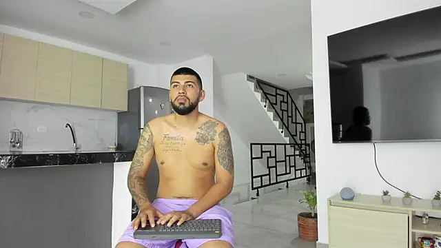 Snapshot of DulceRomance chatting on 02-05-25, 03:55 DulceRomance online show from 02-05-25, 03:55
