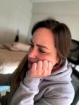 Snapshot of misslulipop chatting on 09-25-25, 09:32 misslulipop online show from 09-25-25, 09:32