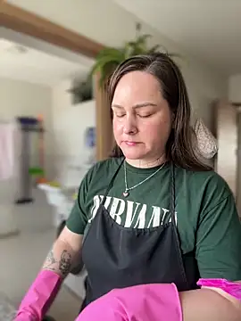 Snapshot of misslulipop chatting on 12-23-24, 04:28 misslulipop online show from 12-23-24, 04:28