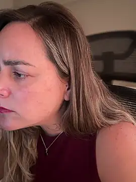 Snapshot of misslulipop chatting on 03-19-25, 11:03 misslulipop online show from 03-19-25, 11:03