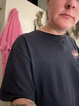 Snapshot of misslulipop chatting on 03-20-25, 11:49 misslulipop online show from 03-20-25, 11:49