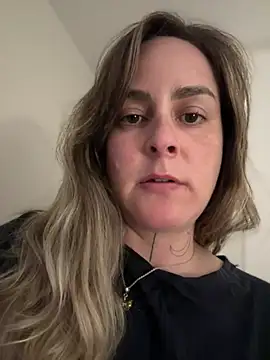 Snapshot of misslulipop chatting on 03-14-25, 01:16 misslulipop online show from 03-14-25, 01:16