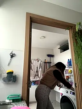 Snapshot of misslulipop chatting on 09-27-25, 10:27 misslulipop online show from 09-27-25, 10:27