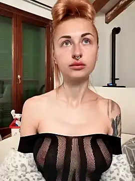 Snapshot of kylie_blck chatting on 03-15-25, 04:35 kylie blck online show from 03-15-25, 04:35