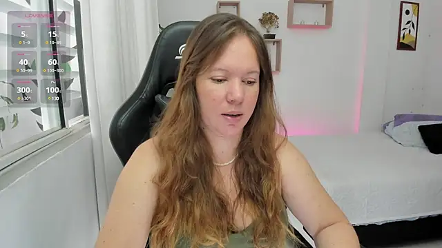 Snapshot of tamy_shine87 chatting on 01-04-25, 06:19 tamy shine87 online show from 01-04-25, 06:19