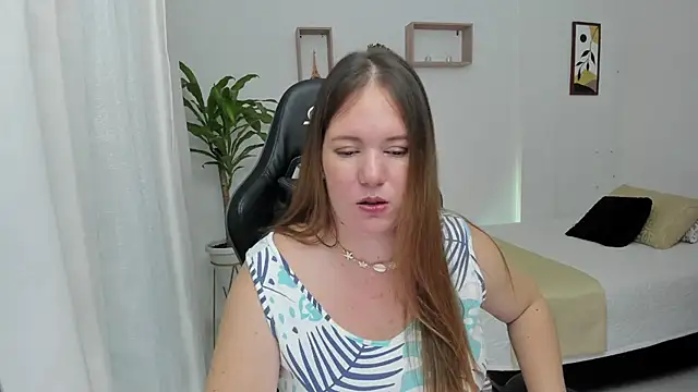 Snapshot of tamy_shine87 chatting on 12-20-24, 05:47 tamy shine87 online show from 12-20-24, 05:47