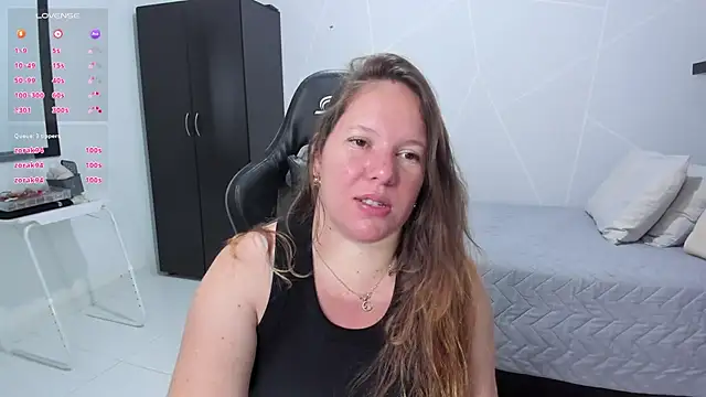 Snapshot of tamy_shine87 chatting on 10-14-25, 03:07 tamy shine87 online show from 10-14-25, 03:07
