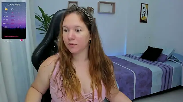 Snapshot of tamy_shine87 chatting on 02-10-25, 03:35 tamy shine87 online show from 02-10-25, 03:35