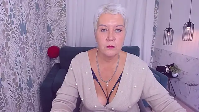 Snapshot of KathySunn chatting on 10-09-25, 07:20 KathySunn online show from 10-09-25, 07:20