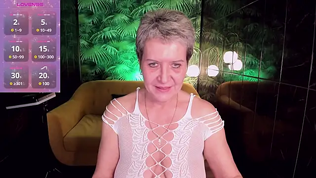 Snapshot of KathySunn chatting on 01-13-25, 07:31 KathySunn online show from 01-13-25, 07:31
