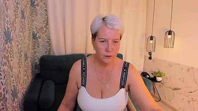 KathySunn online show from 05-17-26, 01:22