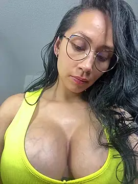 Angela isabella online show from 03-10-26, 10:47