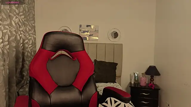 Snapshot of Angela_isabella chatting on 02-09-26, 04:27 Angela isabella online show from 02-09-26, 04:27