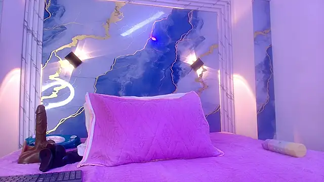 lorrayne  online show from 11-27-25, 12:05