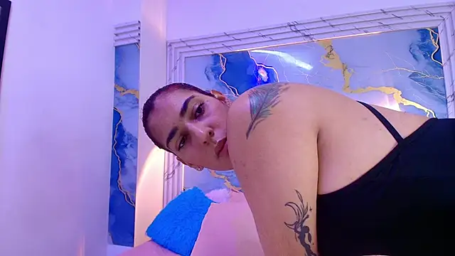 lorrayne  online show from 11-05-25, 12:08