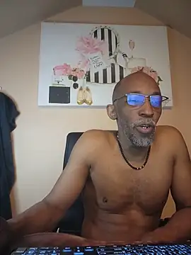 Lonelynudist59 online show from 06-04-26, 12:54