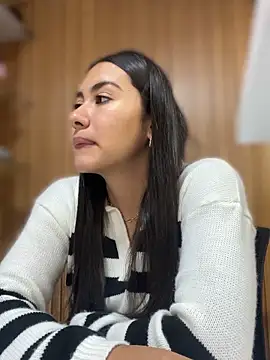 Snapshot of Ambar_pe_ chatting on 09-14-25, 06:30 Ambar pe online show from 09-14-25, 06:30