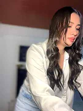 Snapshot of Ambar_pe_ chatting on 09-16-25, 02:56 Ambar pe online show from 09-16-25, 02:56