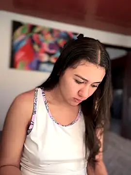 Snapshot of Ambar_pe_ chatting on 09-13-25, 04:18 Ambar pe online show from 09-13-25, 04:18