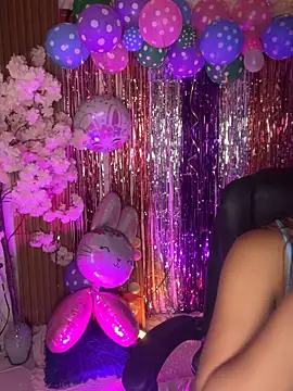 Ambar pe  online show from 04-04-26, 02:45