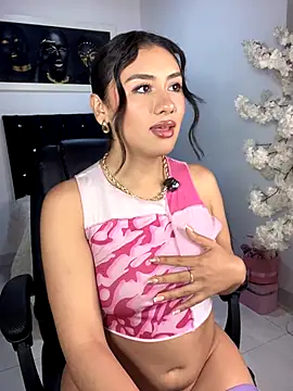 Snapshot of Ambar_pe_ chatting on 11-18-25, 02:38 Ambar pe online show from 11-18-25, 02:38