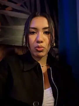 Snapshot of Ambar_pe_ chatting on 02-08-26, 03:48 Ambar pe online show from 02-08-26, 03:48