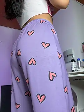 Snapshot of Ambar_pe_ chatting on 02-22-25, 03:03 Ambar pe online show from 02-22-25, 03:03