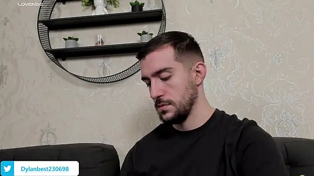 Snapshot of Dylan_Best chatting on 02-19-26, 09:45 Dylan Best online show from 02-19-26, 09:45