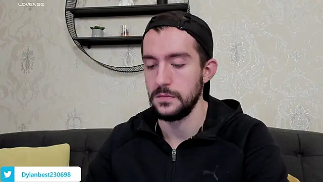 Snapshot of Dylan_Best chatting on 02-04-26, 11:11 Dylan Best online show from 02-04-26, 11:11