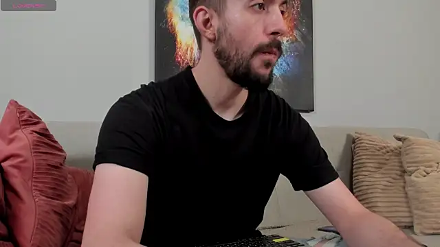 Dylan Best online show from 06-17-26, 01:27