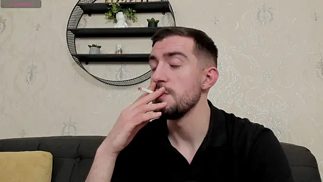 Snapshot of Dylan_Best chatting on 02-18-26, 12:30 Dylan Best online show from 02-18-26, 12:30