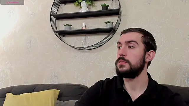 Dylan Best online show from 12-20-25, 01:08