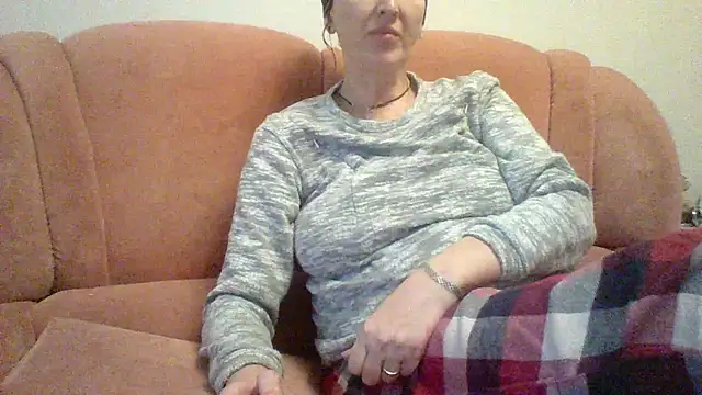 MssAngela online show from 10-16-25, 01:41