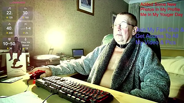 Snapshot of Aandy62 chatting on 12-02-24, 06:37 Aandy62 online show from 12-02-24, 06:37